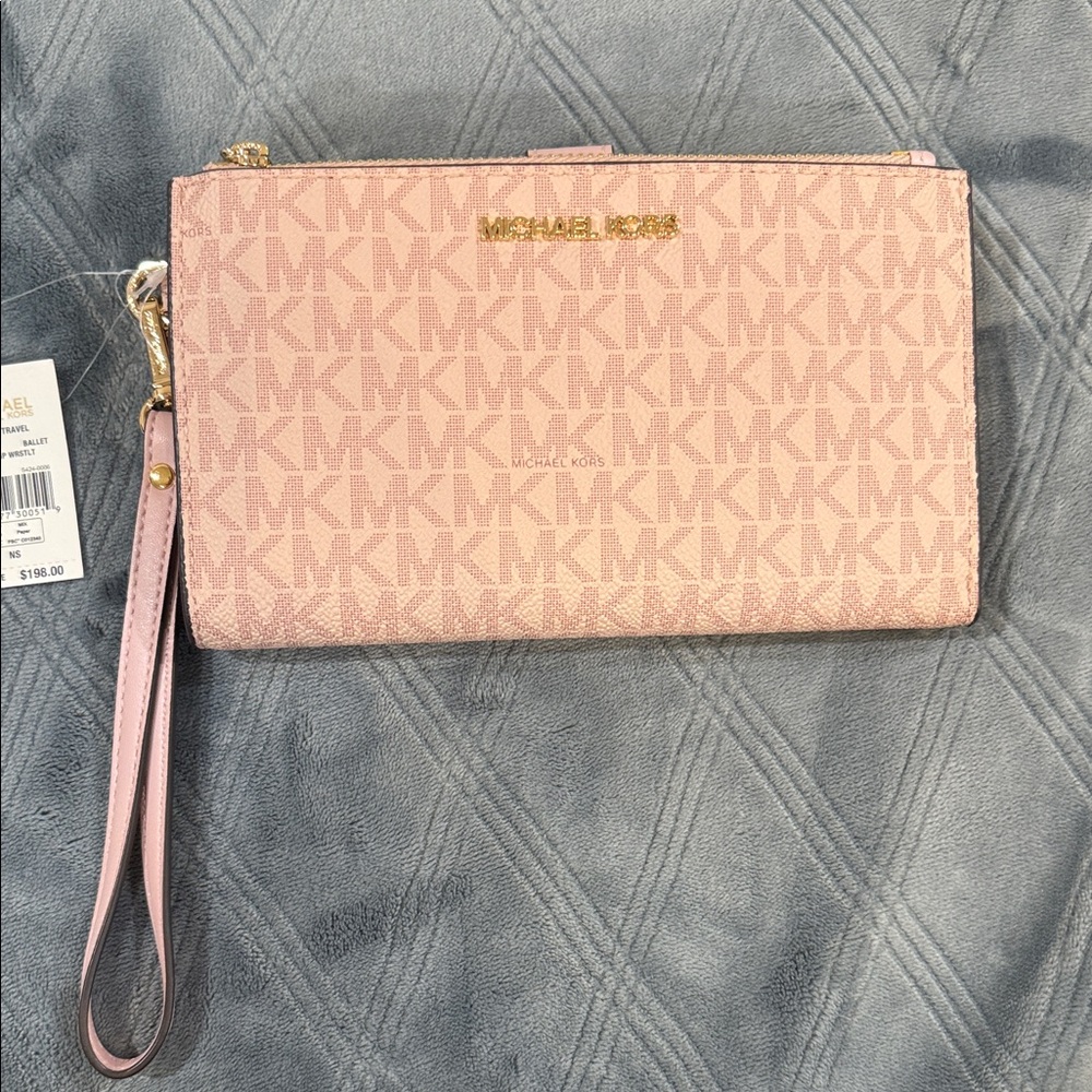 NWT Michael Kors Jet Set Travel Wristlet